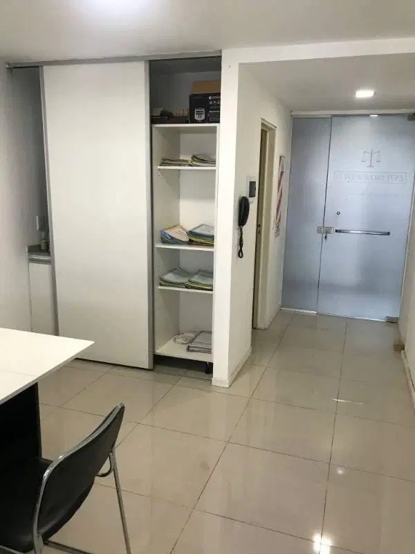 OFICINA EN ALQUILER EN CALLE RIOJA AL 441- OPORTUNIDAD !! 2