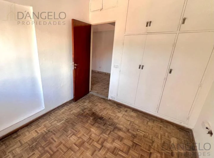 3 AMB C/BALCON - 2 dormitorios- Placard- Cocina independiente 4