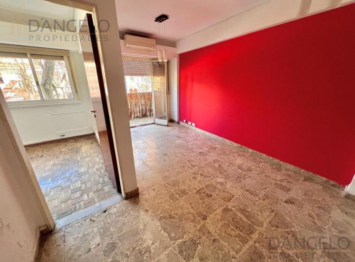 3 AMB C/BALCON - 2 dormitorios- Placard- Cocina independiente 1