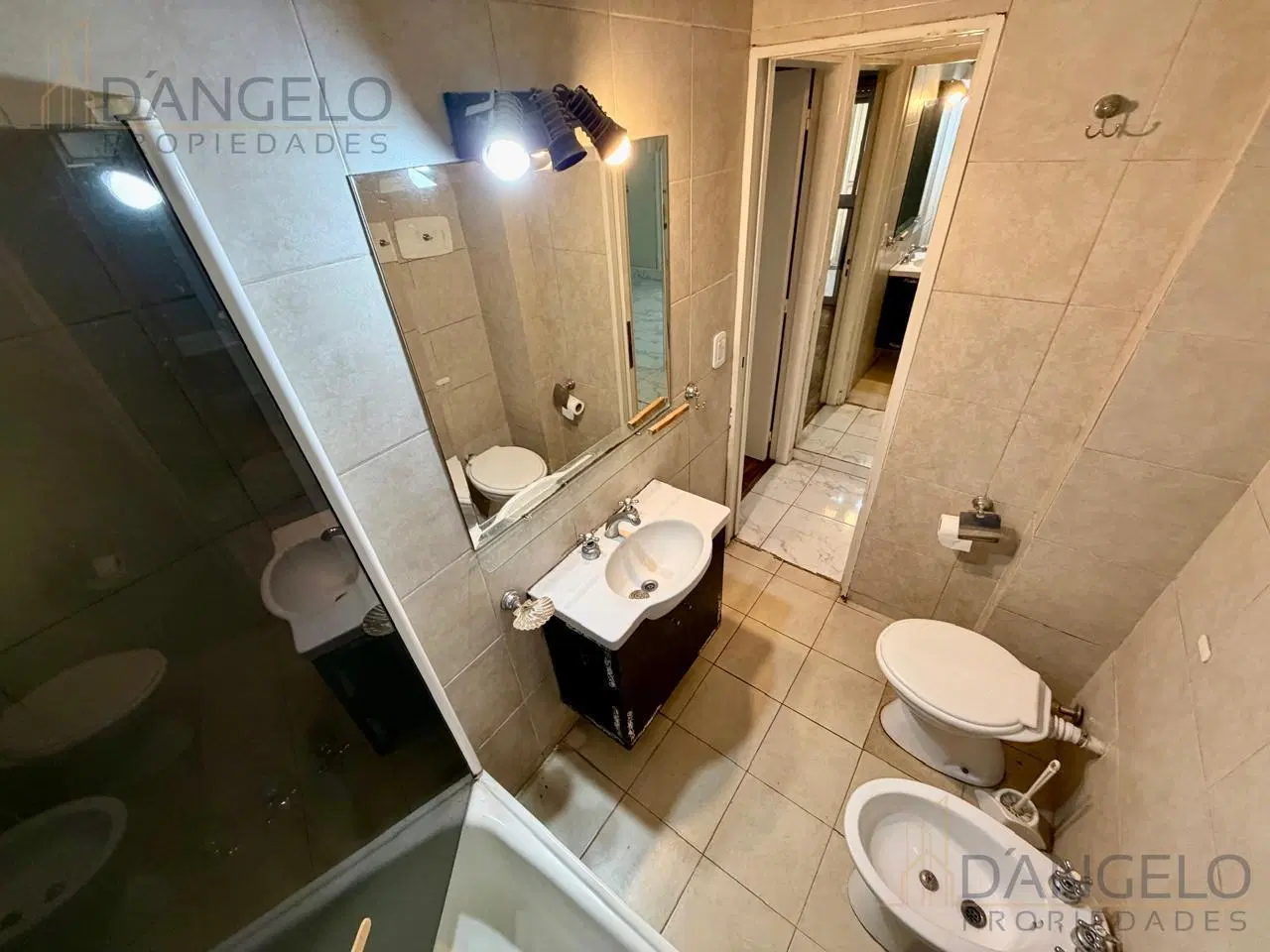 2 AMB C/Balcon, Barra desayunadora, Placard, Aire acondicionado 3