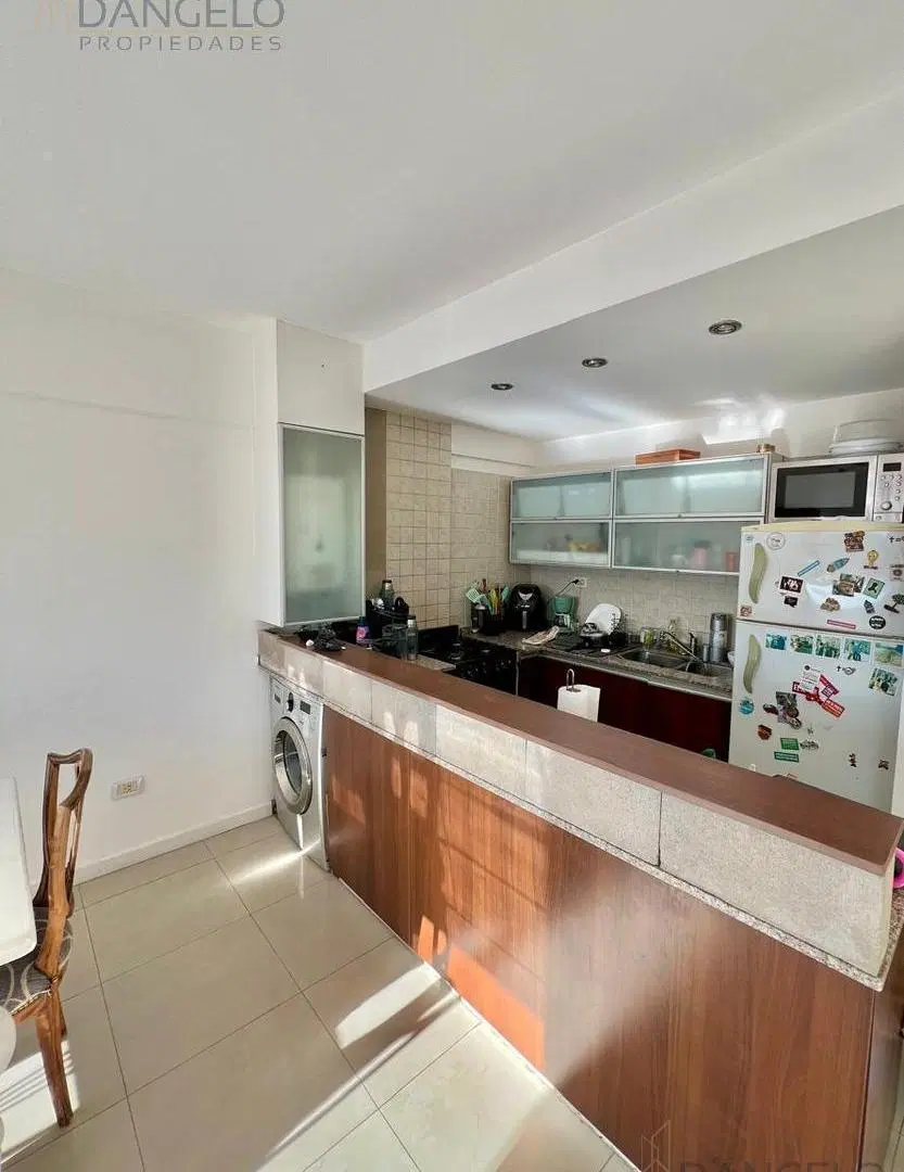 3 amb c/balcon terraza + terraza propia + 2 cocheras 5