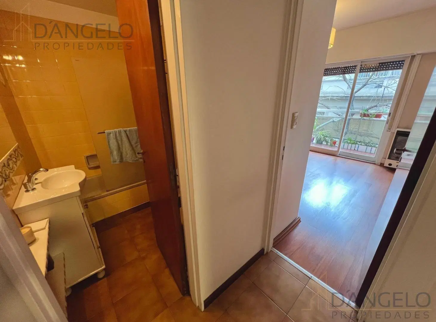 3 AMB C/BALCÓN- LAVADERO- PLACARD- AIRE ACONDICIONADO 2