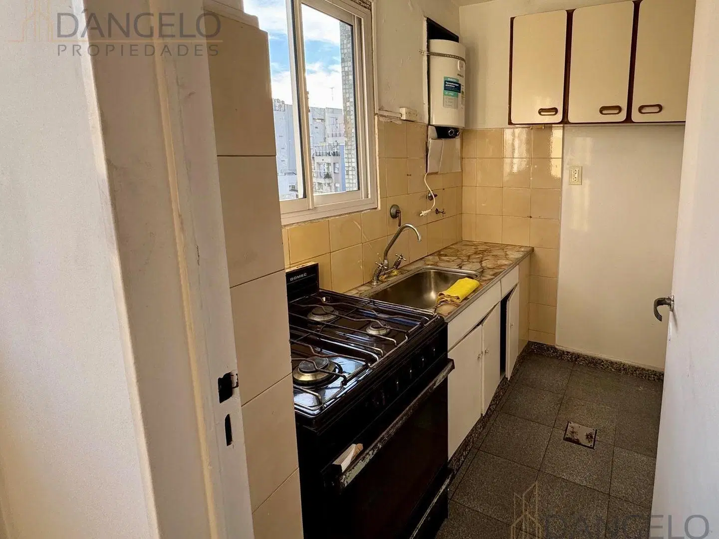 MONOAMB ENTRADA SOL DIRECTA - COCINA INDEPEND - A 200 Mts subte A 2