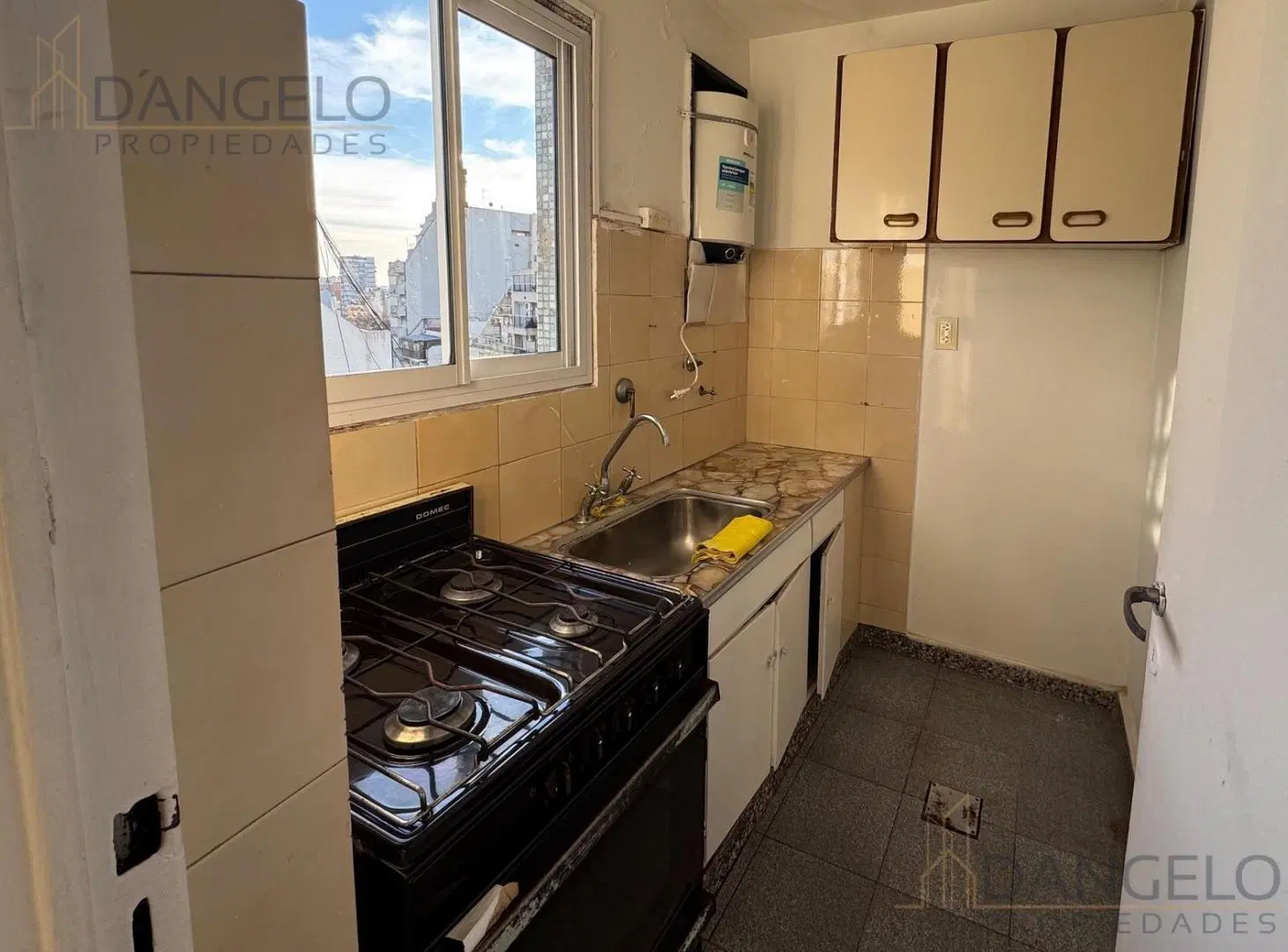 MONOAMB ENTRADA SOL DIRECTA - COCINA INDEPEND - A 200 Mts subte A 8