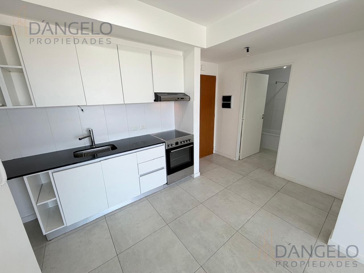 Foto de 2 AMB CON BALCON Y VESTIDOR - EDIFICIO CON SUM Y PILETA, imagen 5