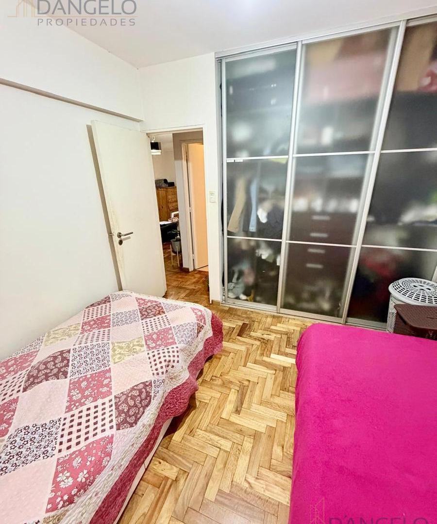 Foto de 2 AMB , COCINA CON BARRA, BAÑO COMPLETO , AMPLIO PLACARD, imagen 4