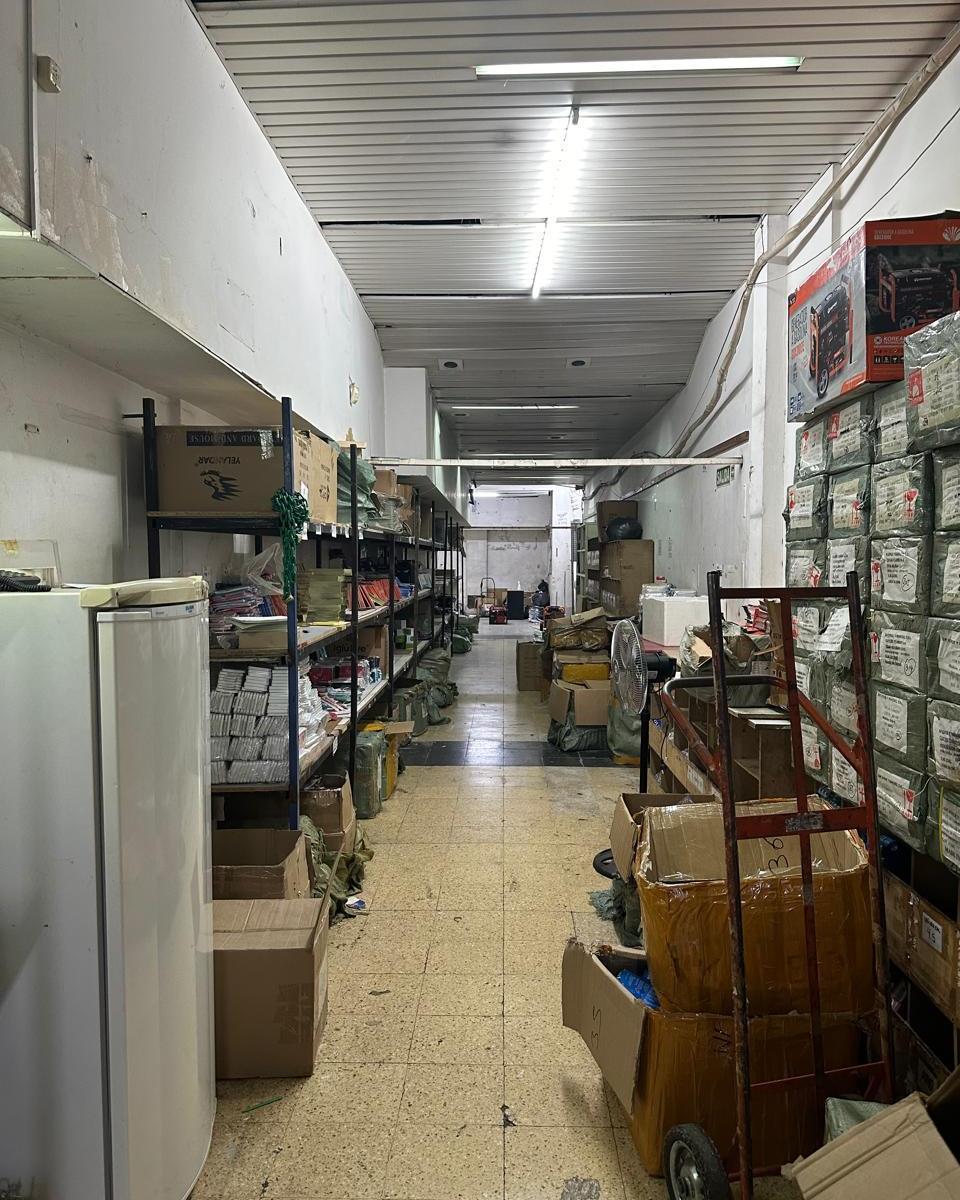 Local 300 m2 Av. Corrientes y Pasteur