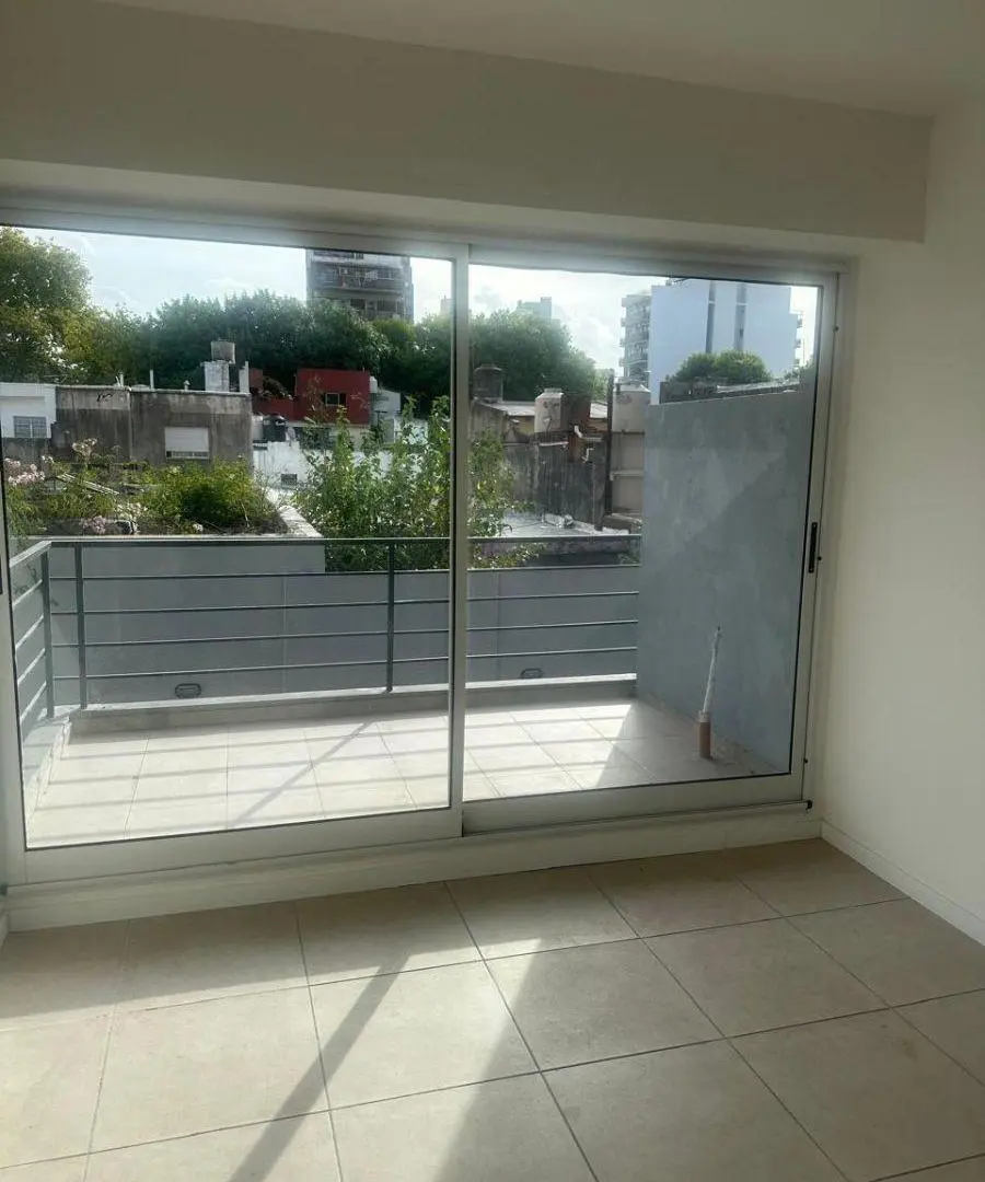 Departamento con balcón de 33 m² en venta en Floresta Sur 4