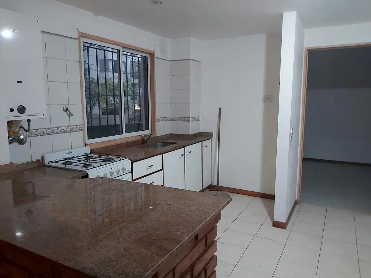 2 ambientes amplios, balcón corrido, con cochera - Villa Urquiza 5