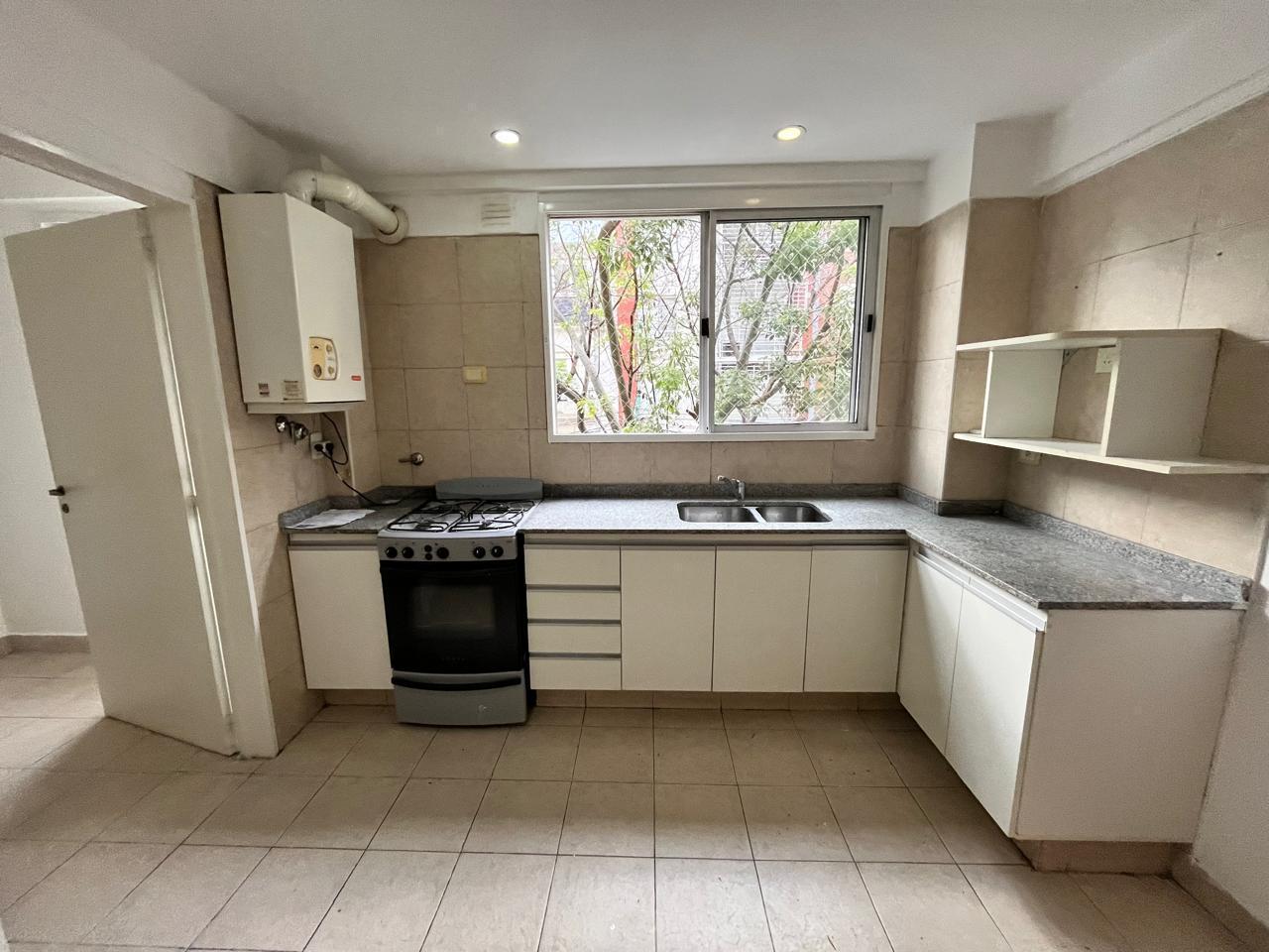 Foto de Piso Único de 4 ambientes con cochera, imagen 3