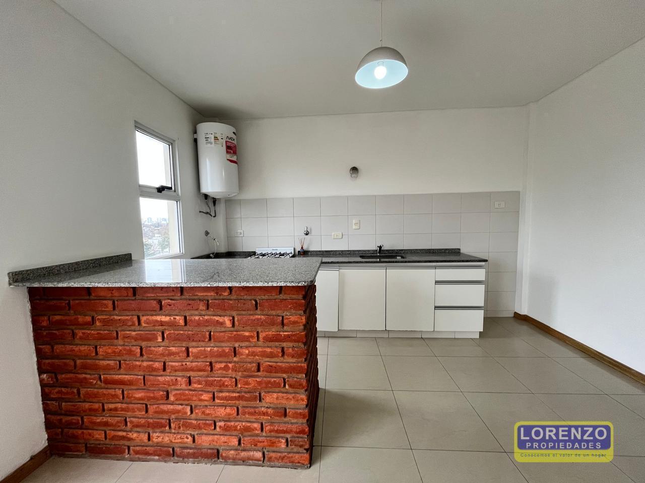 Foto de ¡SÚPER LUMINOSO Y LISTO PARA HABITAR! | 2 Amb. Piso 7 al Frente con, imagen 1