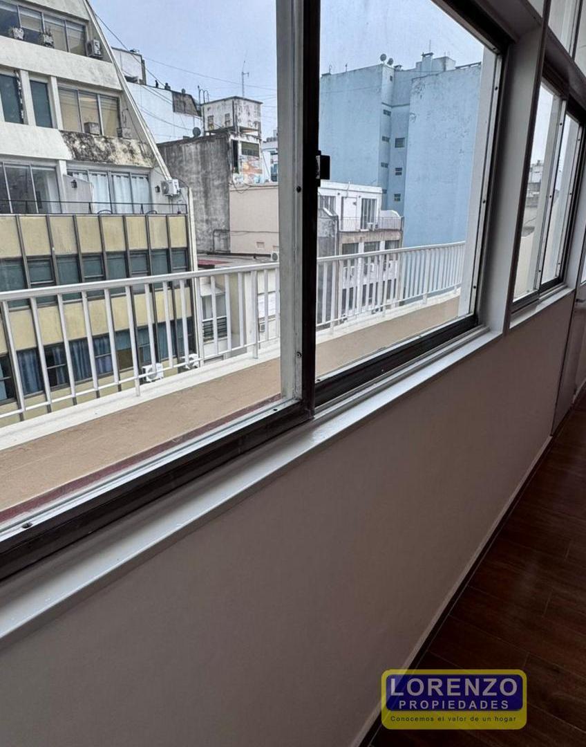 Foto de Oficina Piso único Edificio de categoría, imagen 4