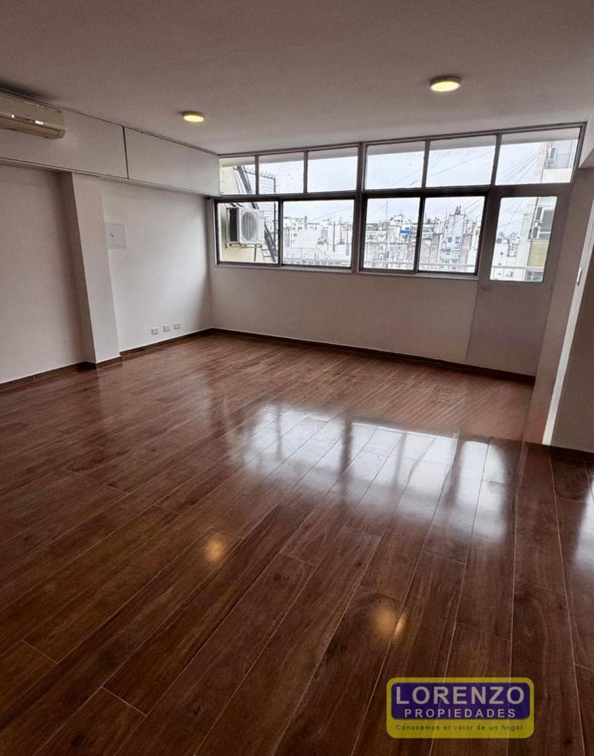Foto de Oficina Piso único Edificio de categoría, imagen 5