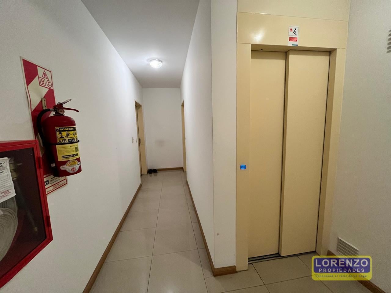 Foto de ¡SÚPER LUMINOSO Y LISTO PARA HABITAR! | 2 Amb. Piso 7 al Frente con, imagen 5