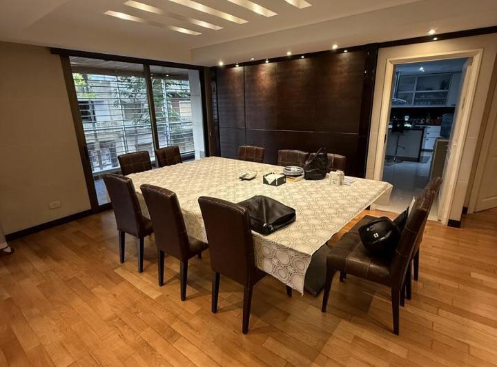 Venta de unidad premium con patio en Flores 3
