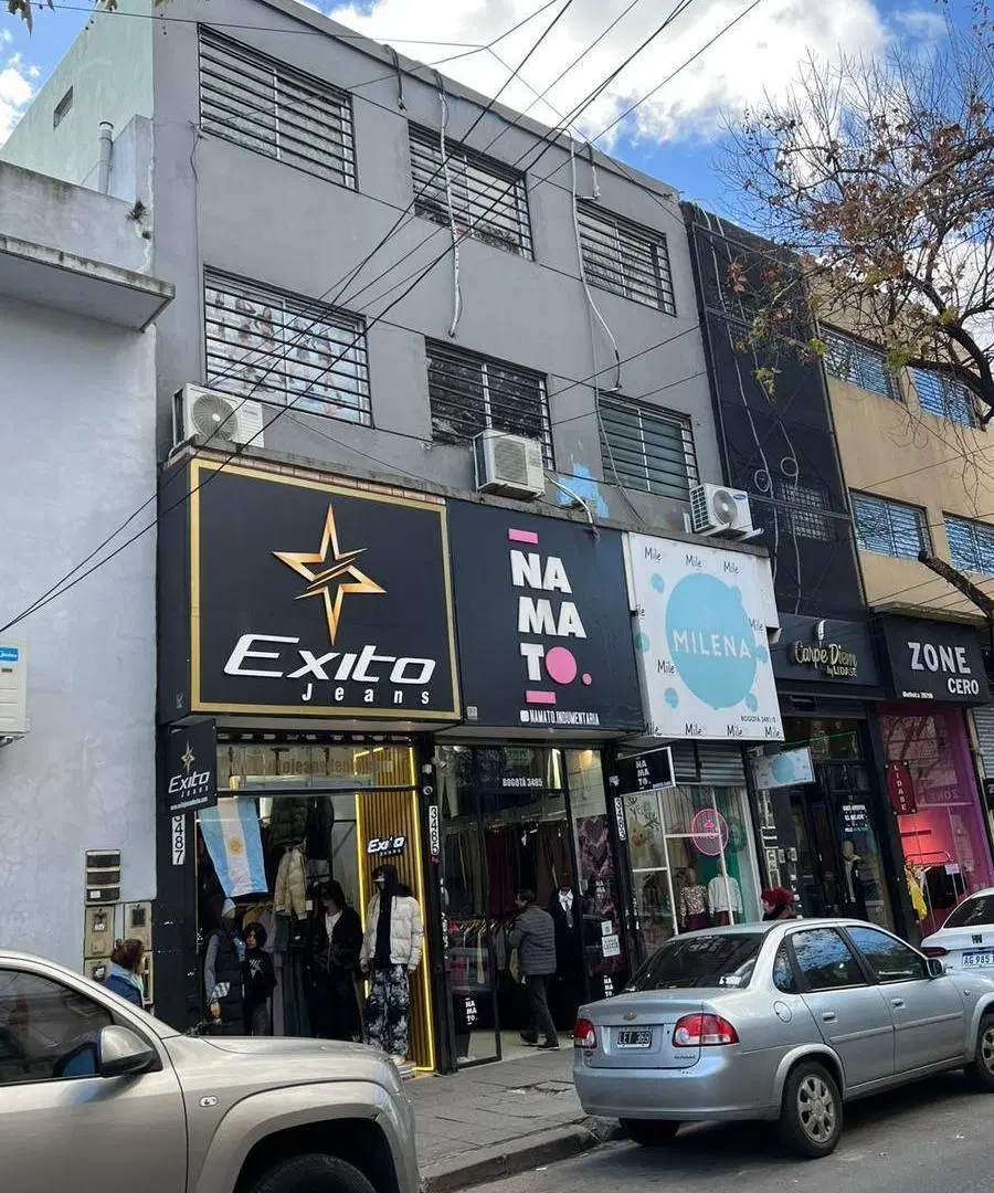 Local en 3 plantas - Venta por mayor 3