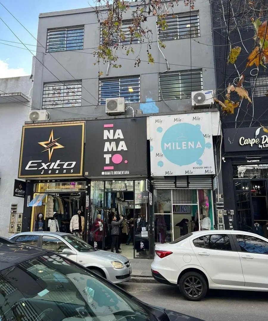 Local en 3 plantas - Venta por mayor 2