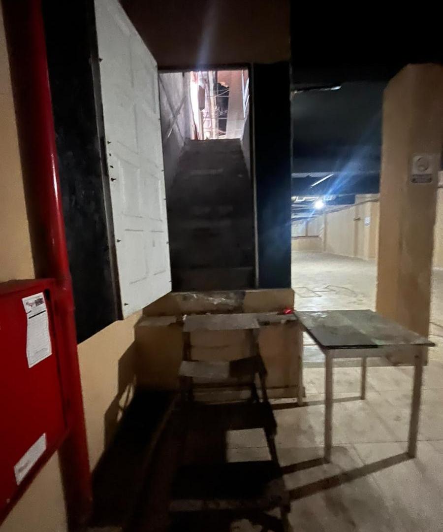 Foto de Imponente local sobre Av Rivadavia, imagen 2