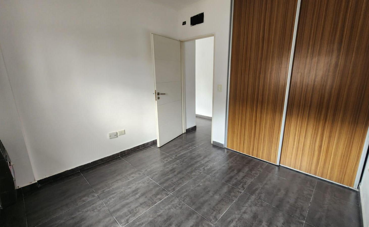 Foto de Departamento en alquiler de 3 ambientes - Flores, imagen 3