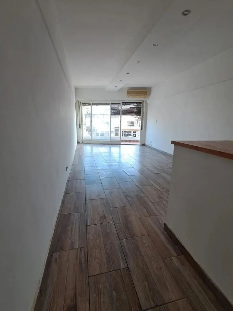 Departamento en Félix Ballester al 600 1