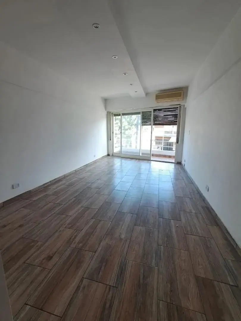 Departamento en Félix Ballester al 600 2