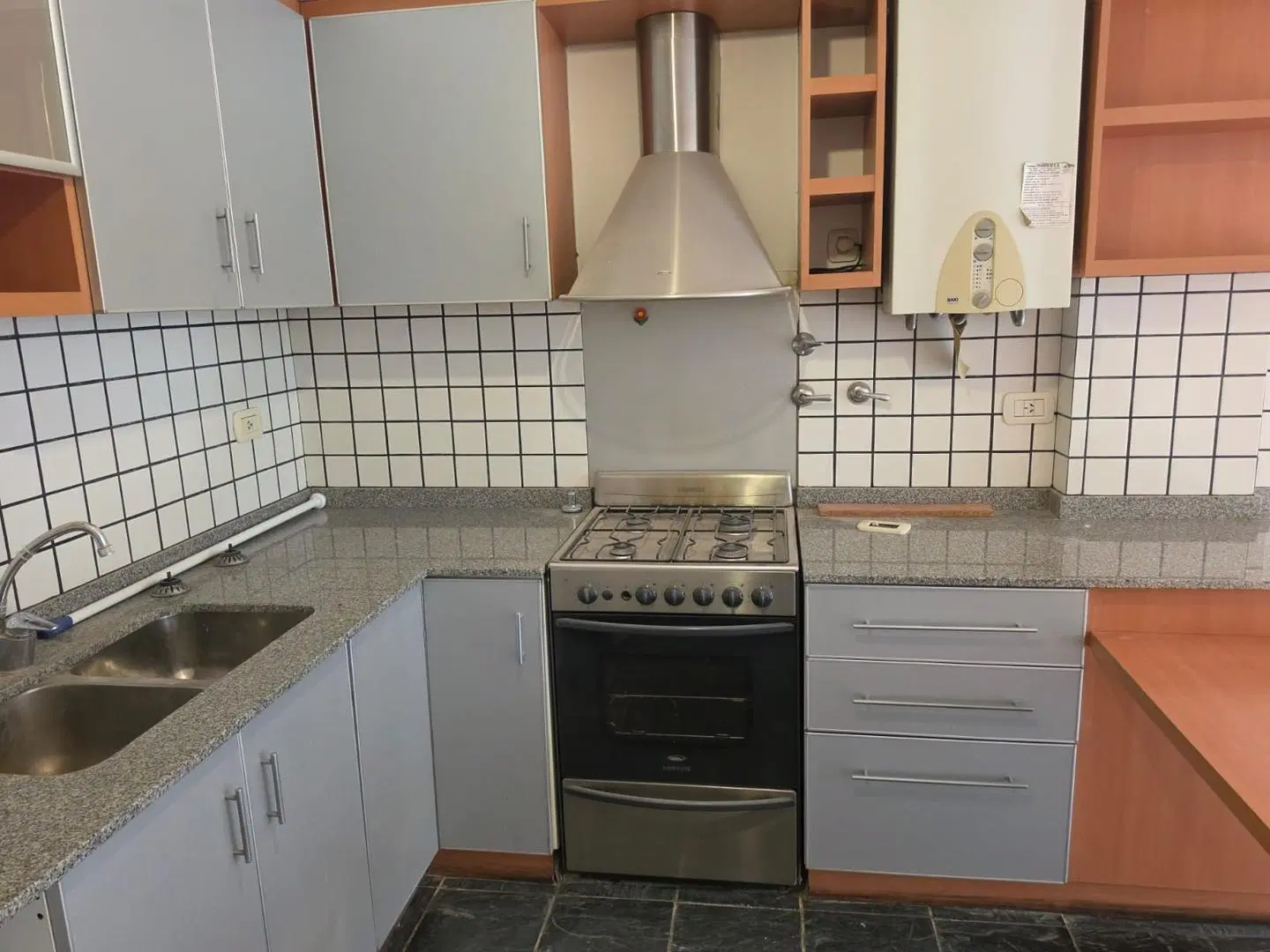 2 AMPLIOS AMBIENTES FTE CON BCON DORM SUITE 2