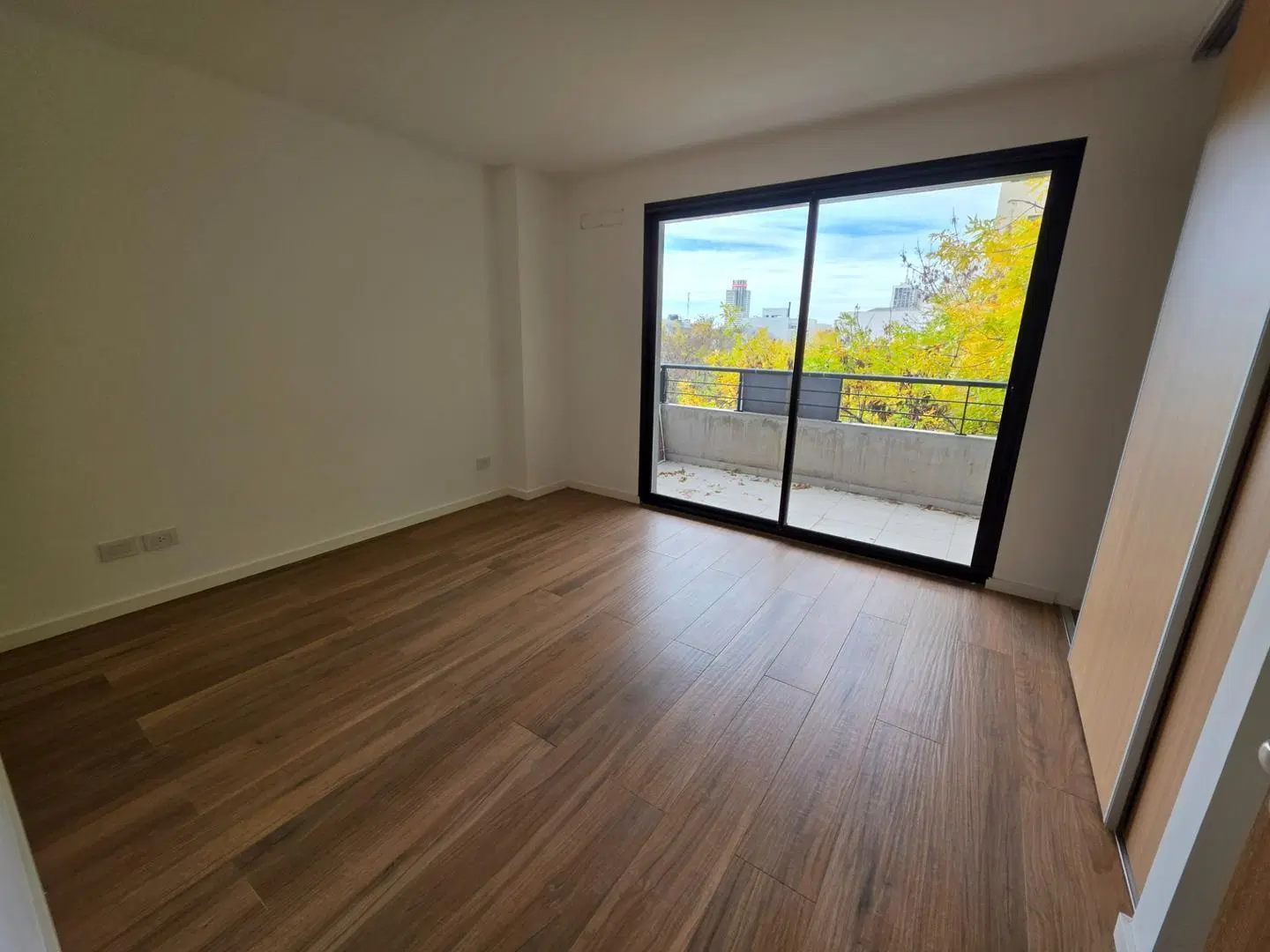 A ESTRENAR SEMIPISO DE 2 AMBIENTE AL FRENTE BCON BALCON 2