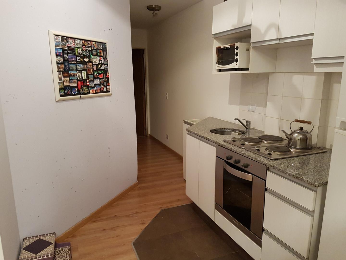 Foto de 2 AMB APTO PROF/VIVIENDA AL FRENTE CON BCON A MTS DE CABILDO, imagen 1