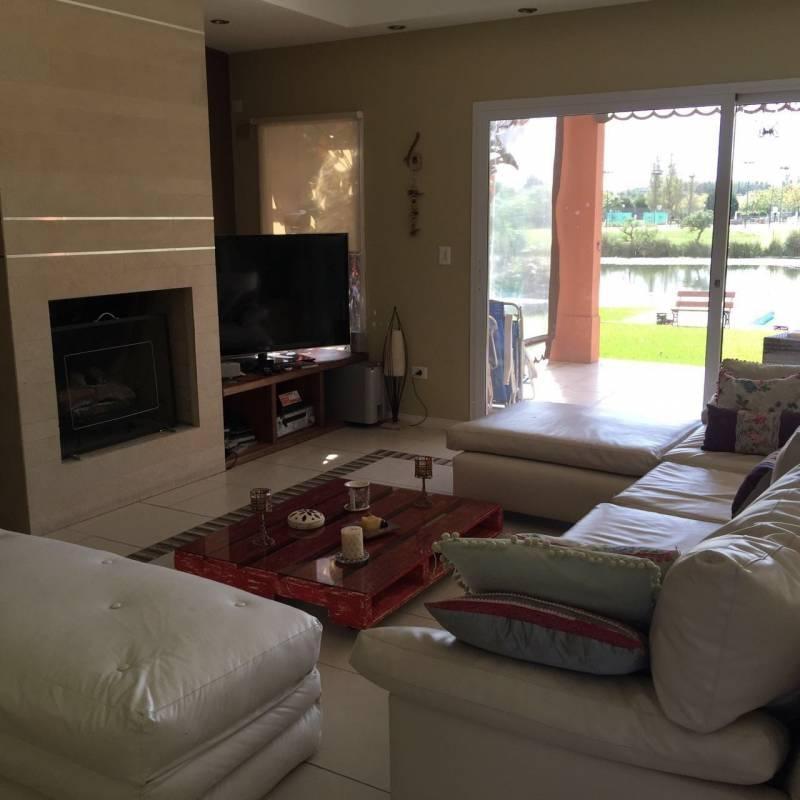 Casa en Venta al agua en Los Castores, Nordelta, Tigre