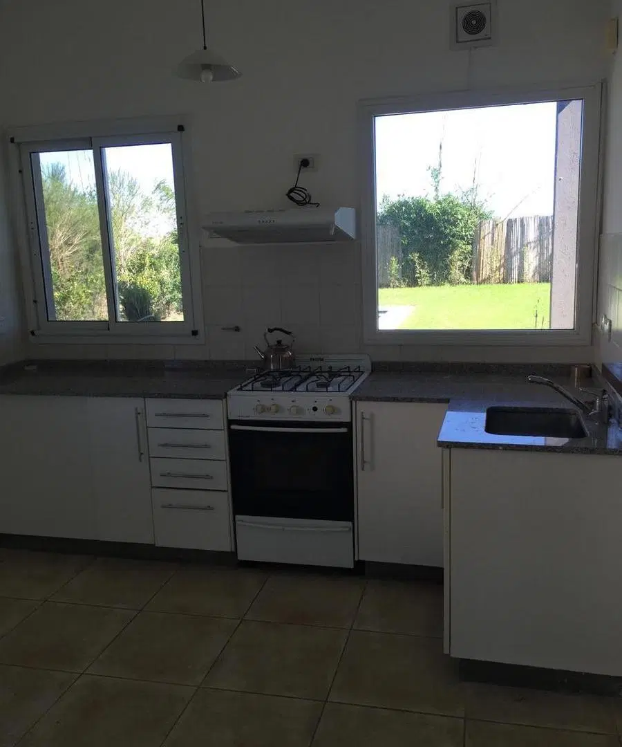 Casa en alquiler con pileta en Los Alisos Nordelta 3