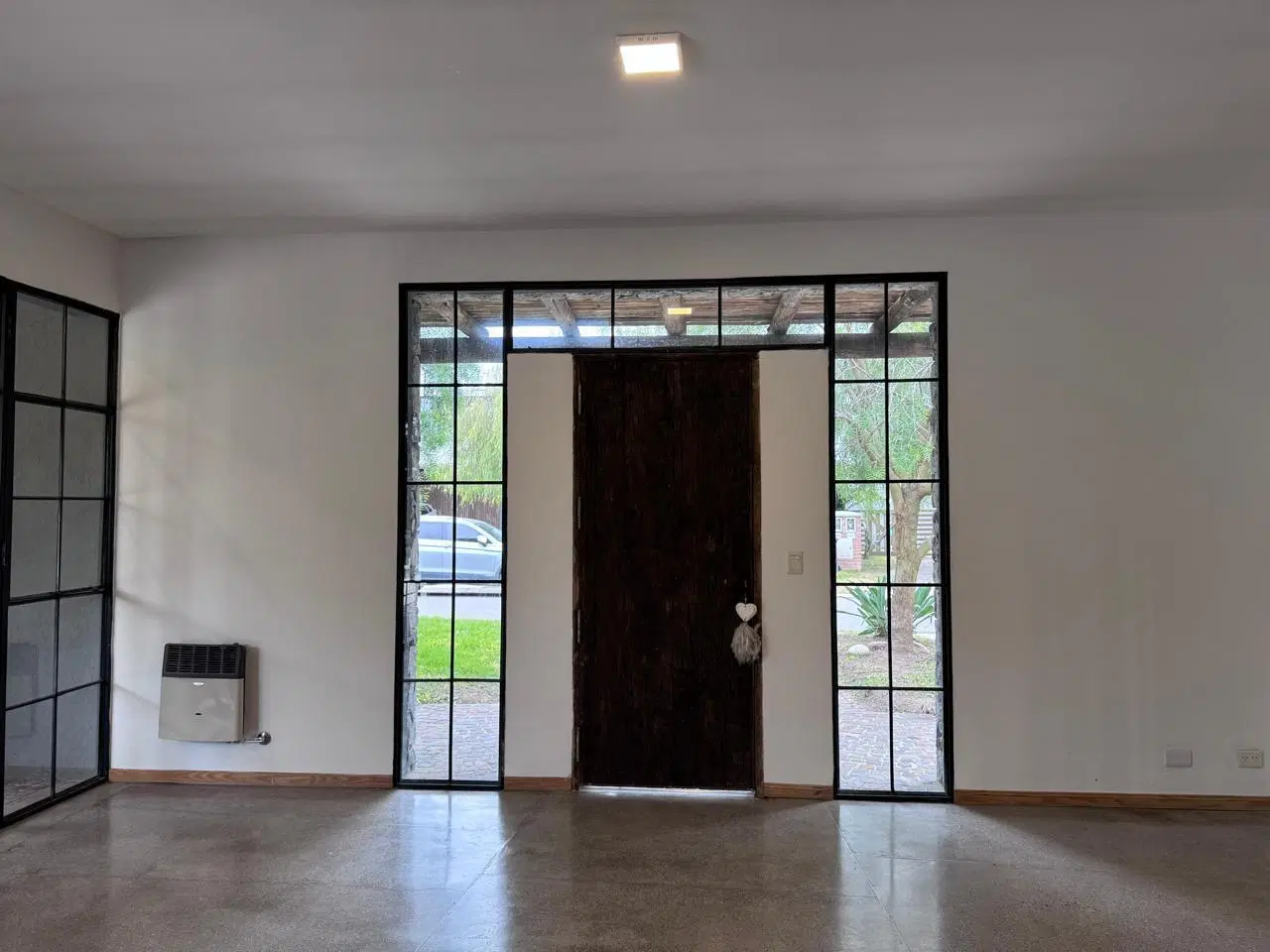 Casa en alquiler 3 dormitorios en una planta Barrio San Matias 5