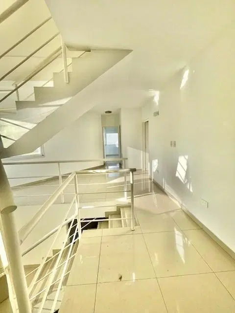Casa en venta 3 dormitorios en Cabos del Lago, Nordelta, Tigre 2