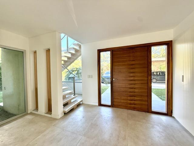 Foto de Casa en venta 3 dormitorios al rio barrio el Yatch Nordelta, imagen 3