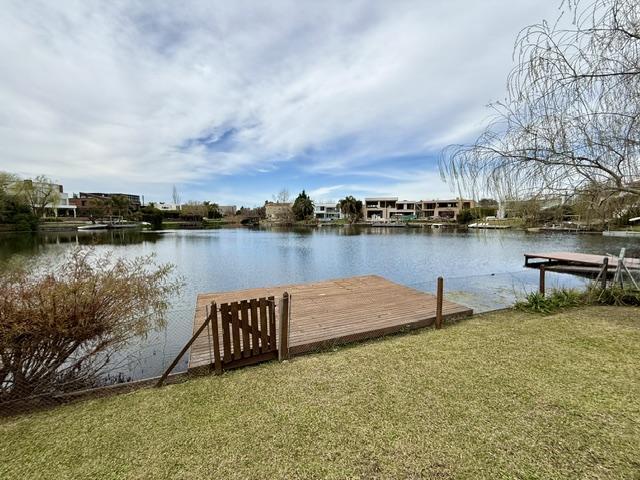 Foto de Casa en venta 5 dormitorios al lago Los Castores Nordelta, imagen 2