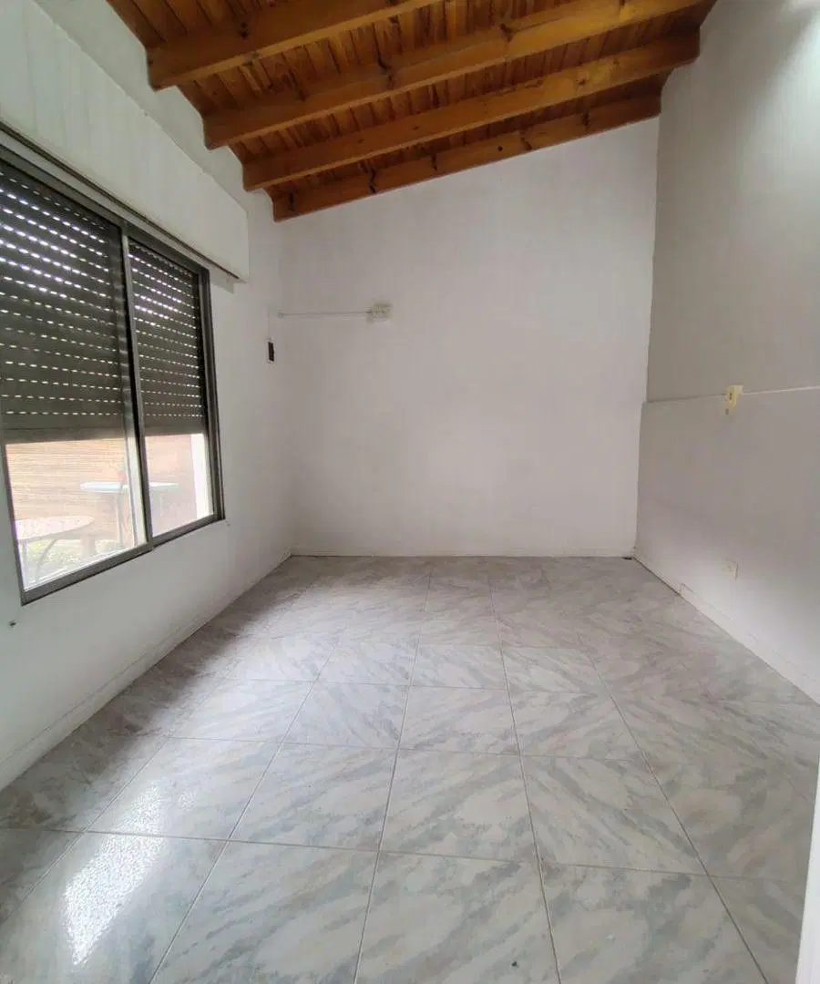 Excelente Departamento 2 Ambientes en Pilar Centro 3