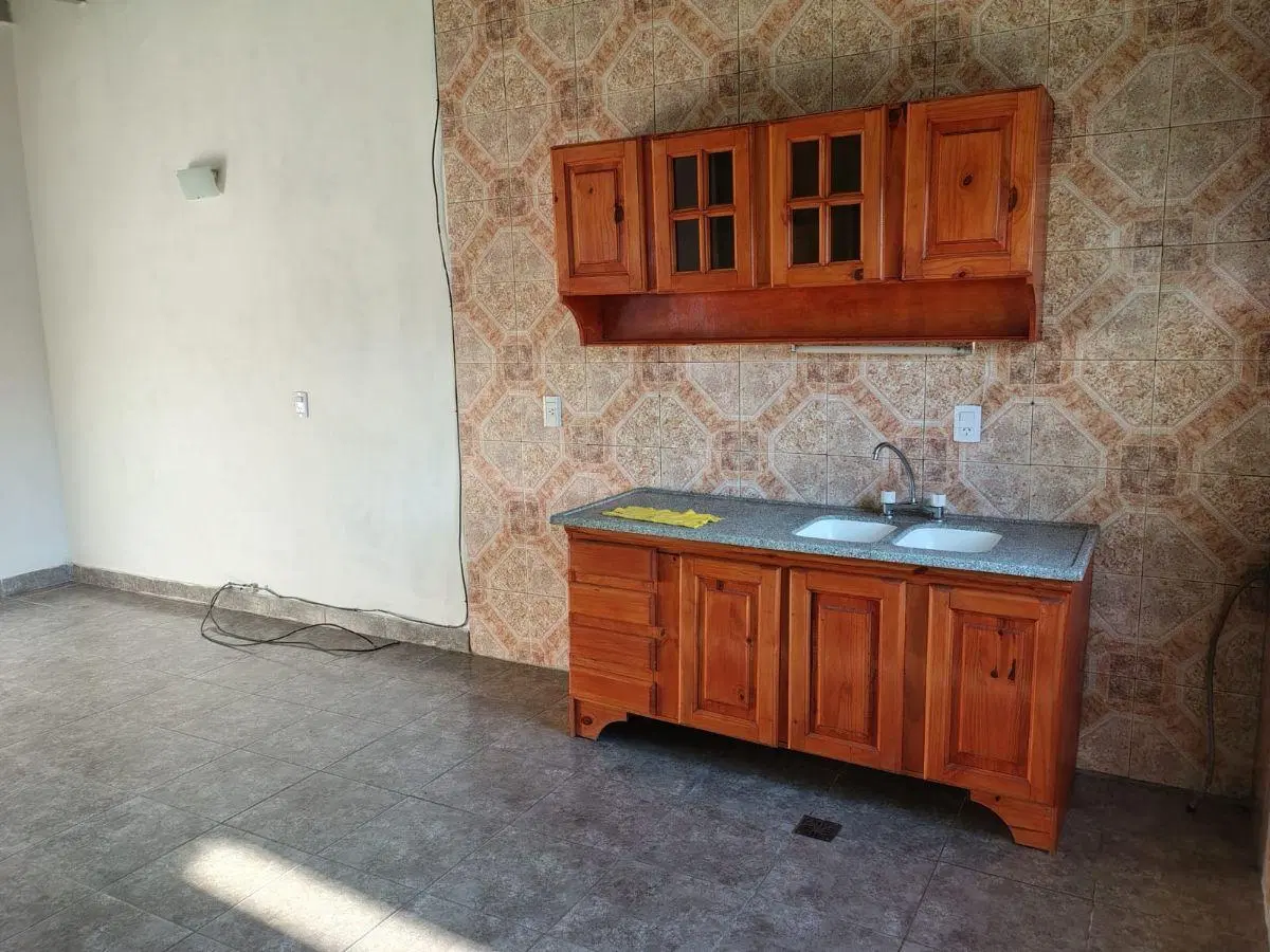Casa de 2 Ambientes en Villa Rosa, a 2 cuadras de la Ruta 25. 3