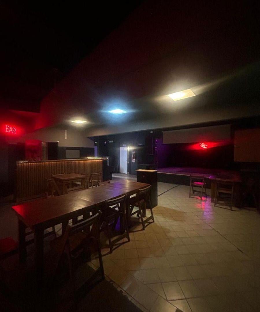 Foto de Excelente Local C/patio en Pilar Centro, a 2 Cuadras de La Plaza, imagen 4
