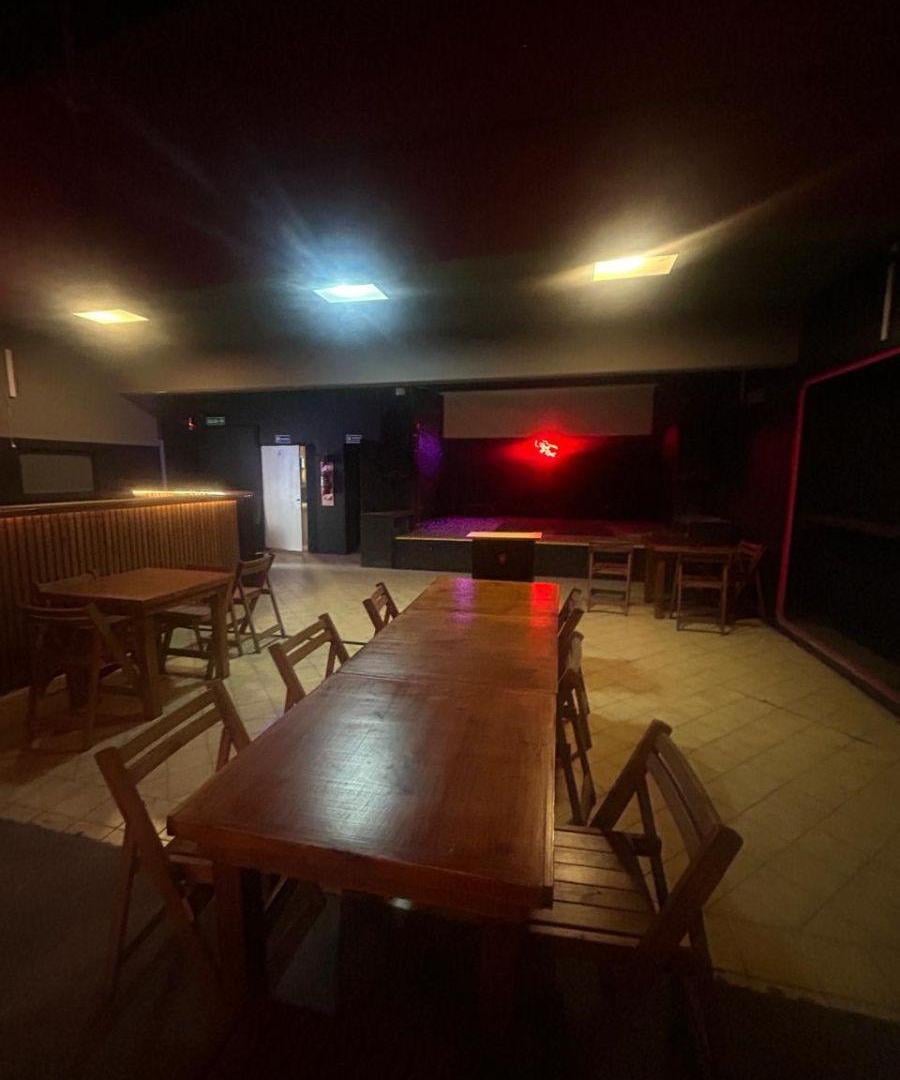 Foto de Excelente Local C/patio en Pilar Centro, a 2 Cuadras de La Plaza, imagen 1