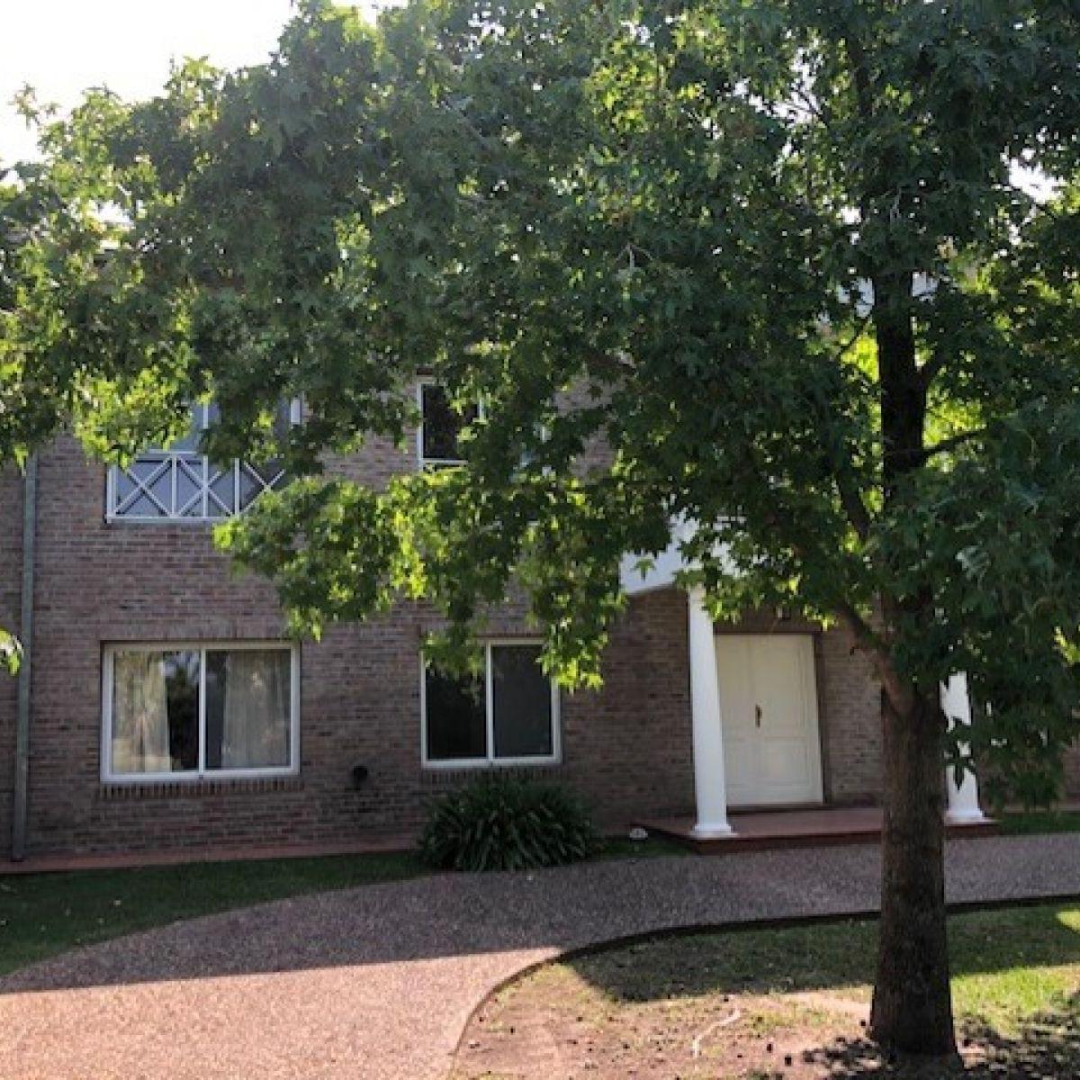 Casa en Venta Country Los Alamos Lote Esquina 1000 m². 4 Dorm.. Excelente! 1