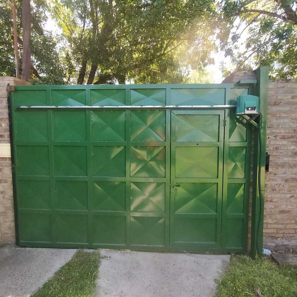 Venta Casa 2 Dorm. Granadero Baigorria. 2 Cuadras Av. U$s72000. Terreno 9 X 31,50 3
