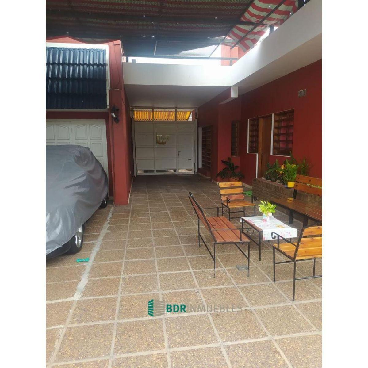 Venta 2 Casas Juntas Florida Rio. Piscina. 3 Dorm.. Excelente Estado! Aceptaría Departamentos 4
