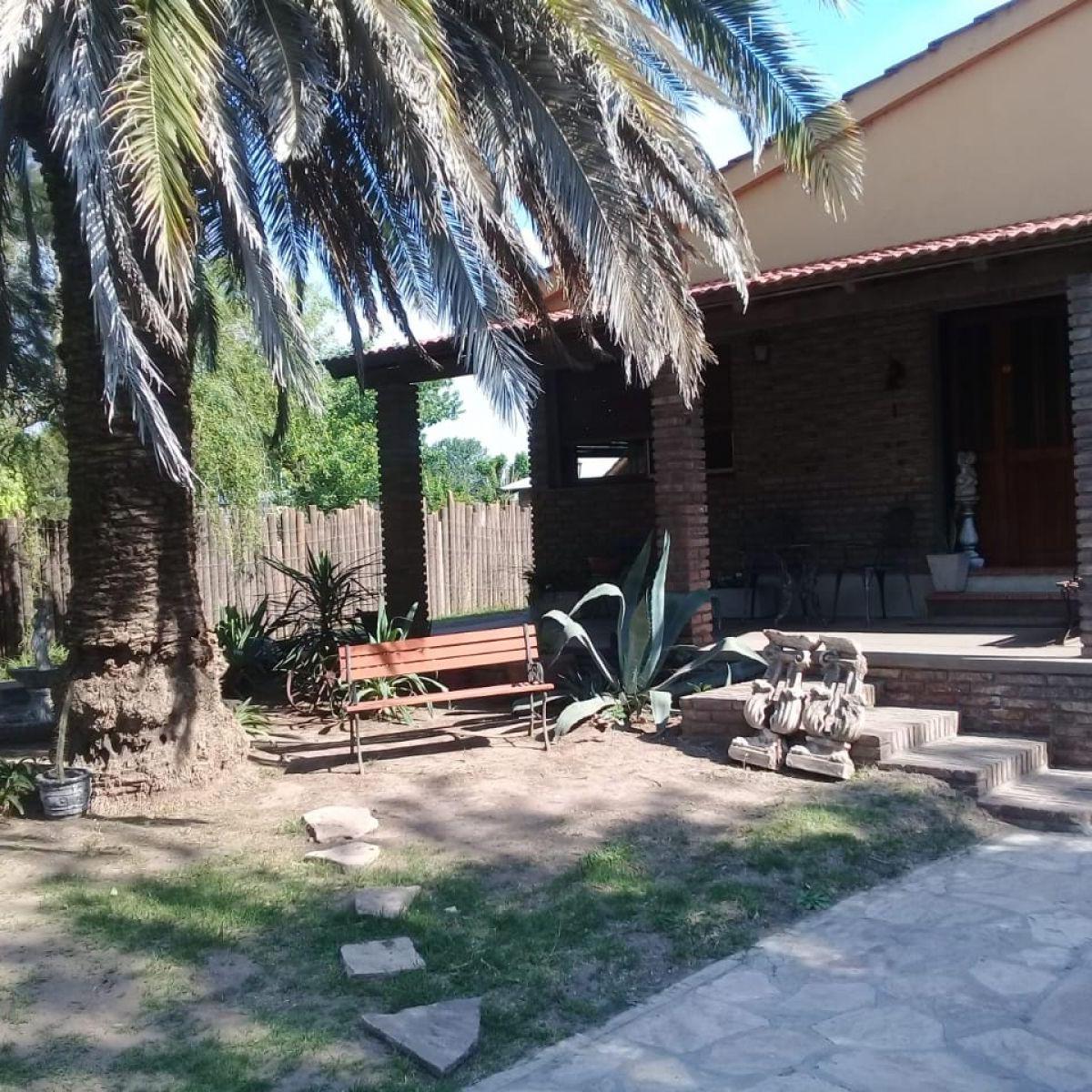 Espectacular Casa en Acebal! Cercano a Rosario. Tranquilidad. Excelente Entorno. 4 Dorm.. Par 2