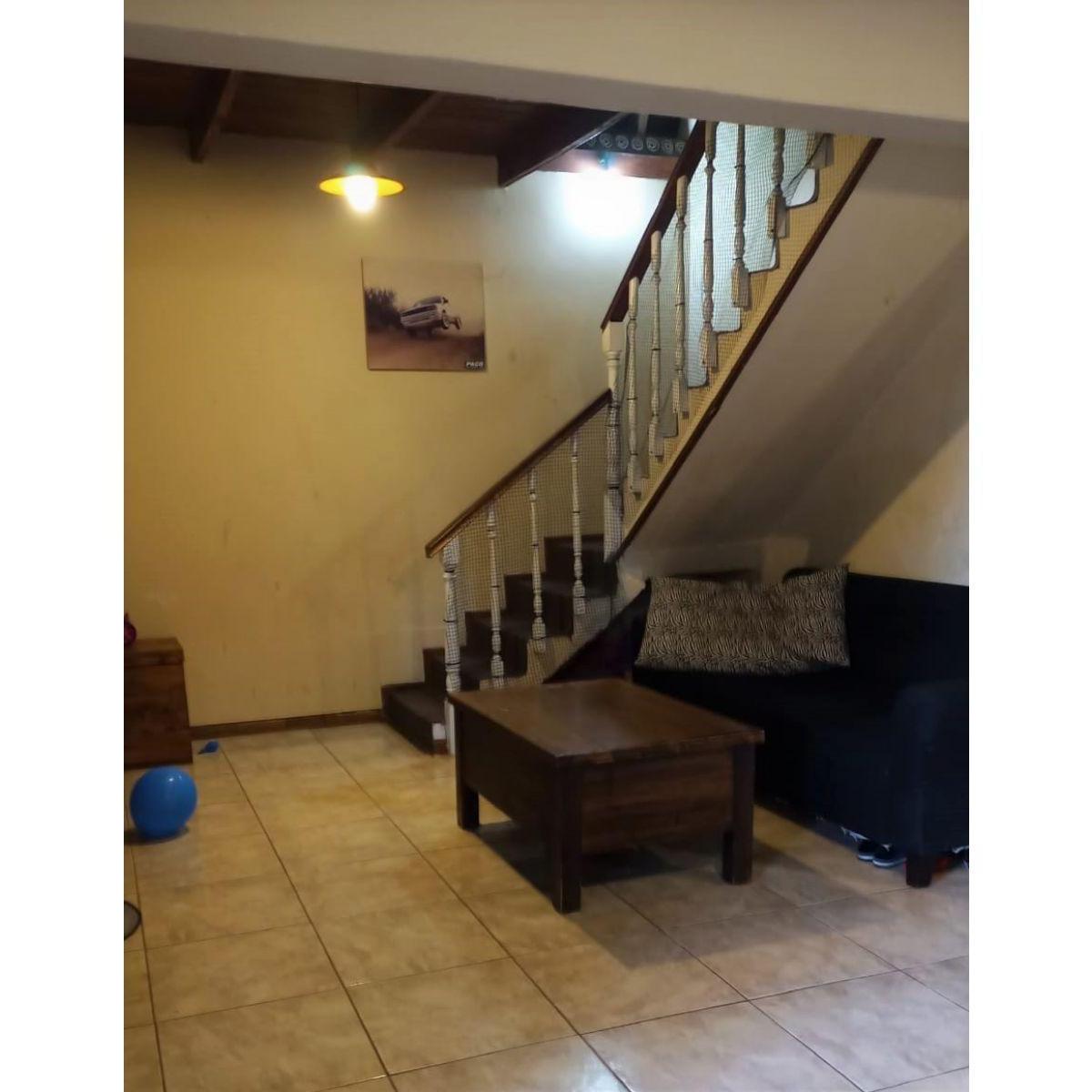 Acebal. Venta Casa 3 Dorm.. Estilo Alpina. Excelente Zona. Opcion Galpon. U$s90.000 2