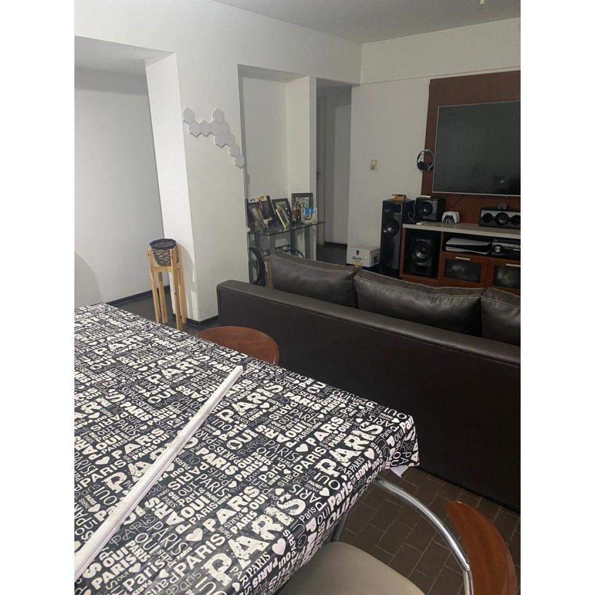 Foto de VENTA DEPARTAMENTO DE DOS DORMITORIOS EXCELENTE San Martin 3576., imagen 4
