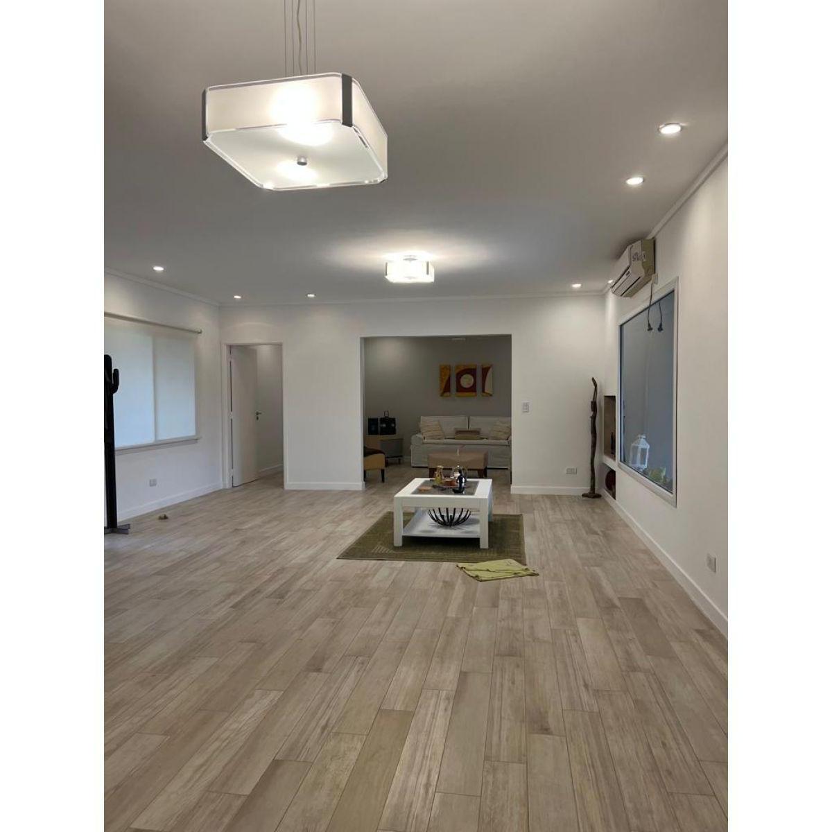 Foto de CASA EN VENTA LOS ALAMOS CLUB DE CAMPO. EXCELENTE UBICACION. LOTE 1350, imagen 4