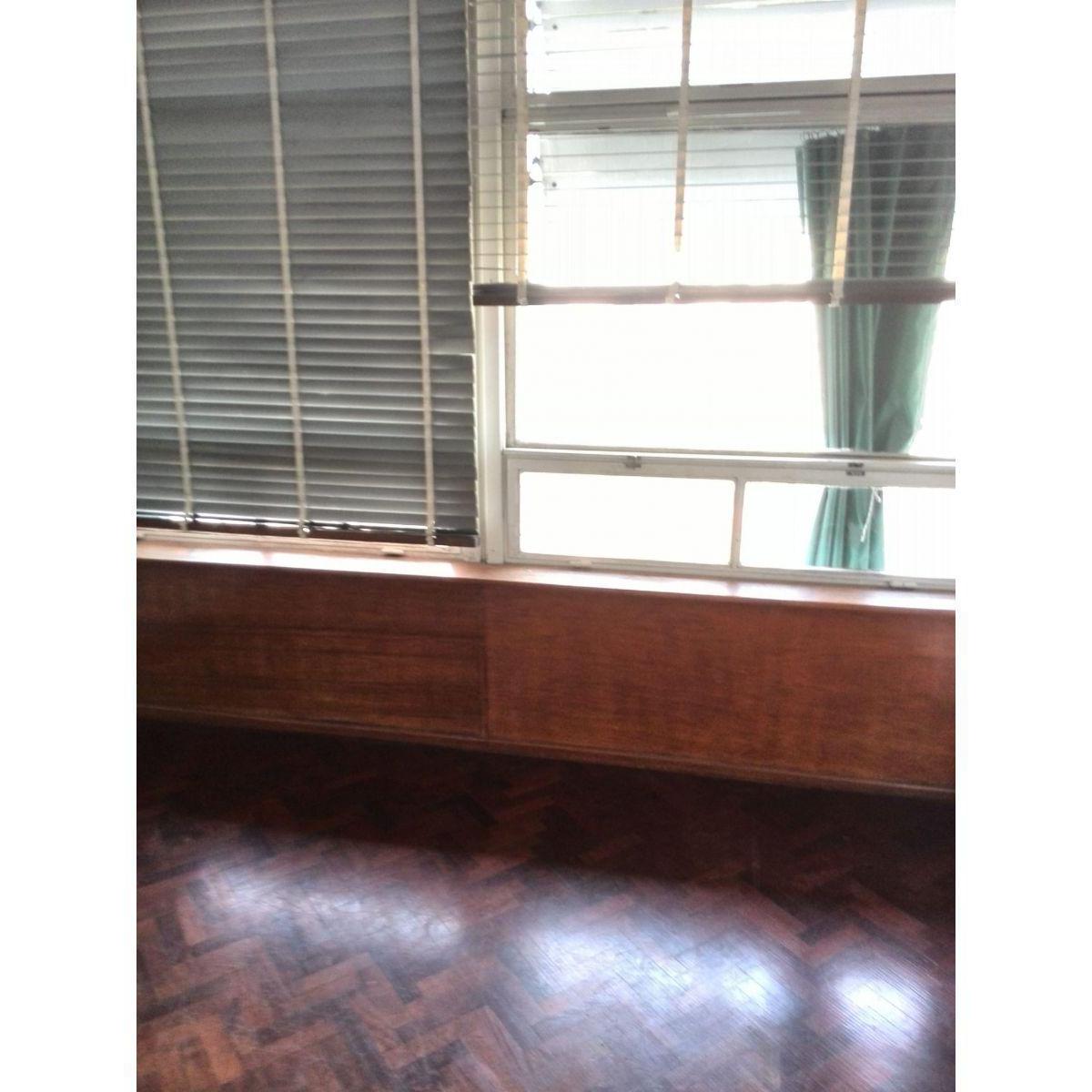 Venta Departamento Piso Exclusivo 3 Dorm. con Cochera. Centrico. Seguridad. Entre Rios 1139 o 5