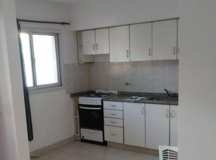 ALQUILER SAN NICOLAS 298 DEPARTAMENTO DE UN DORMITORIO 4