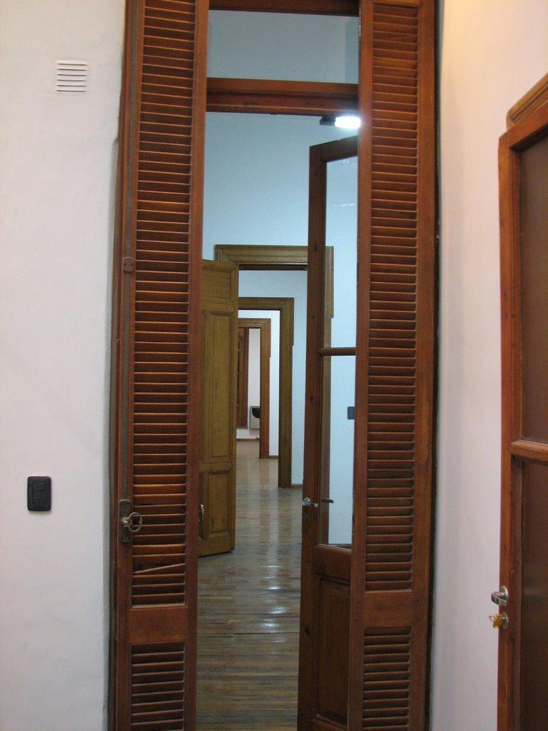 Venta Casa Planta Baja. 7 Hab. 2 Baños. 2 Patios. (Balcarce 300) 1