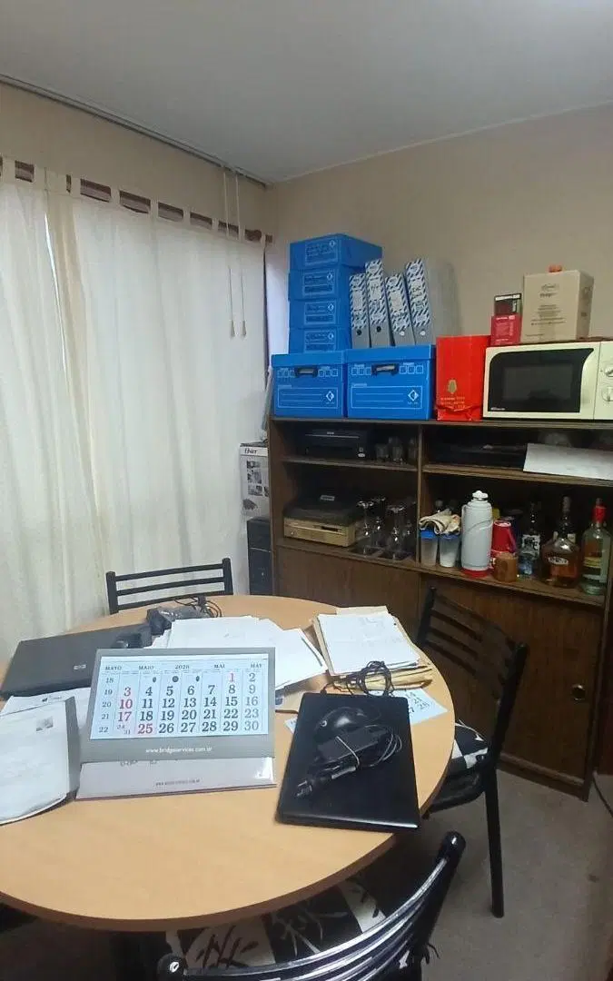 VENTA OFICINA (GALERIA LA FAVORITA) PISO 7 5