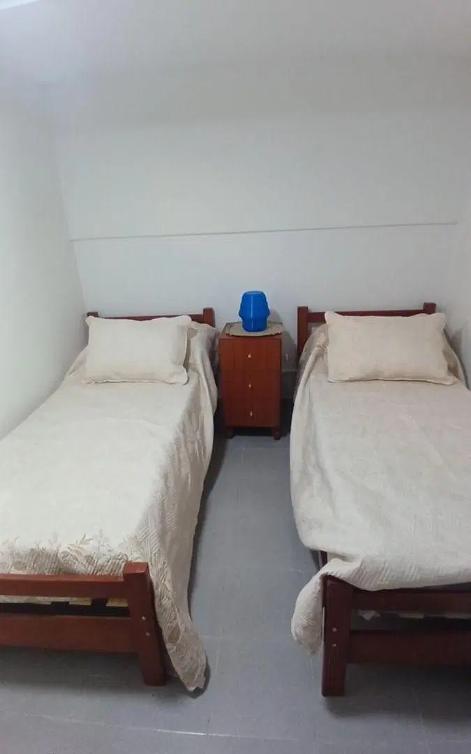VENTA DEPTO PASILLO RECICLADO 5 DORM .2 BAÑOS. PATIO. 2 PLANTAS 3